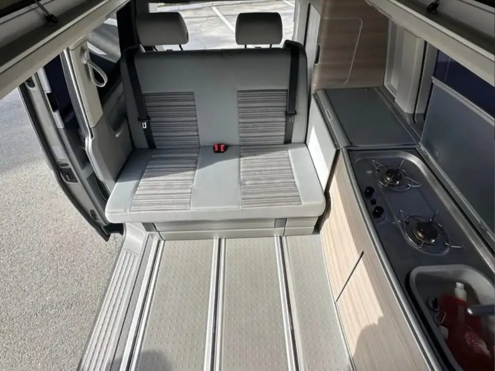 VOLKSWAGEN california