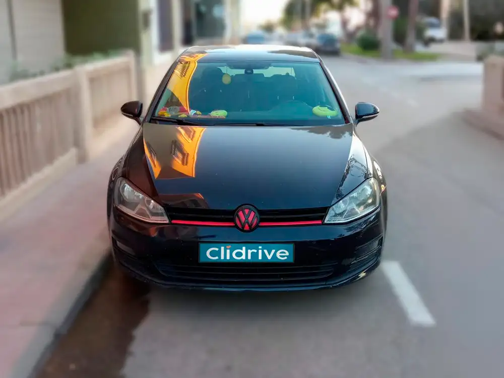 VOLKSWAGEN golf