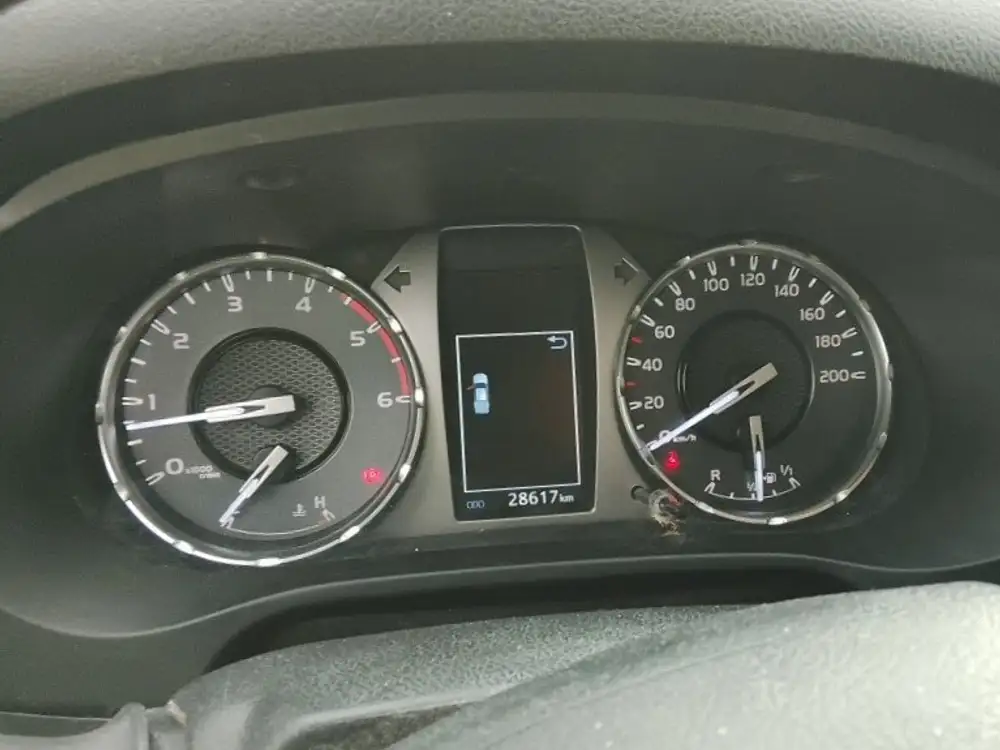 TOYOTA hilux - Foto 9 | Clidrive