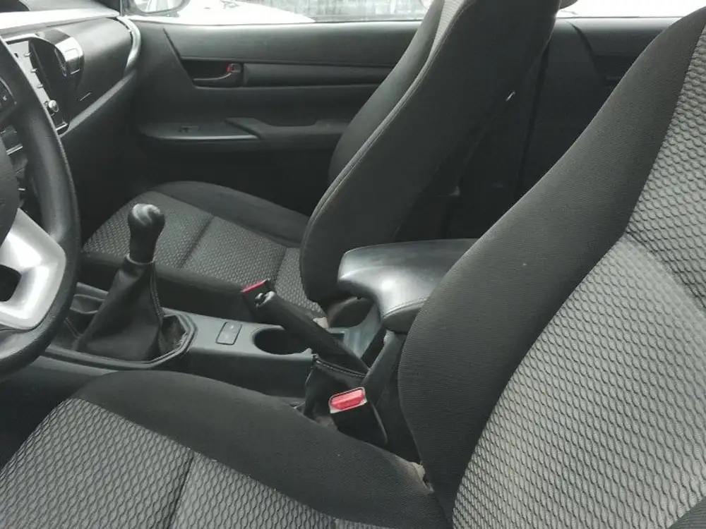 TOYOTA hilux - Foto 12 | Clidrive