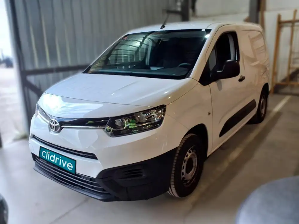 TOYOTA proace city