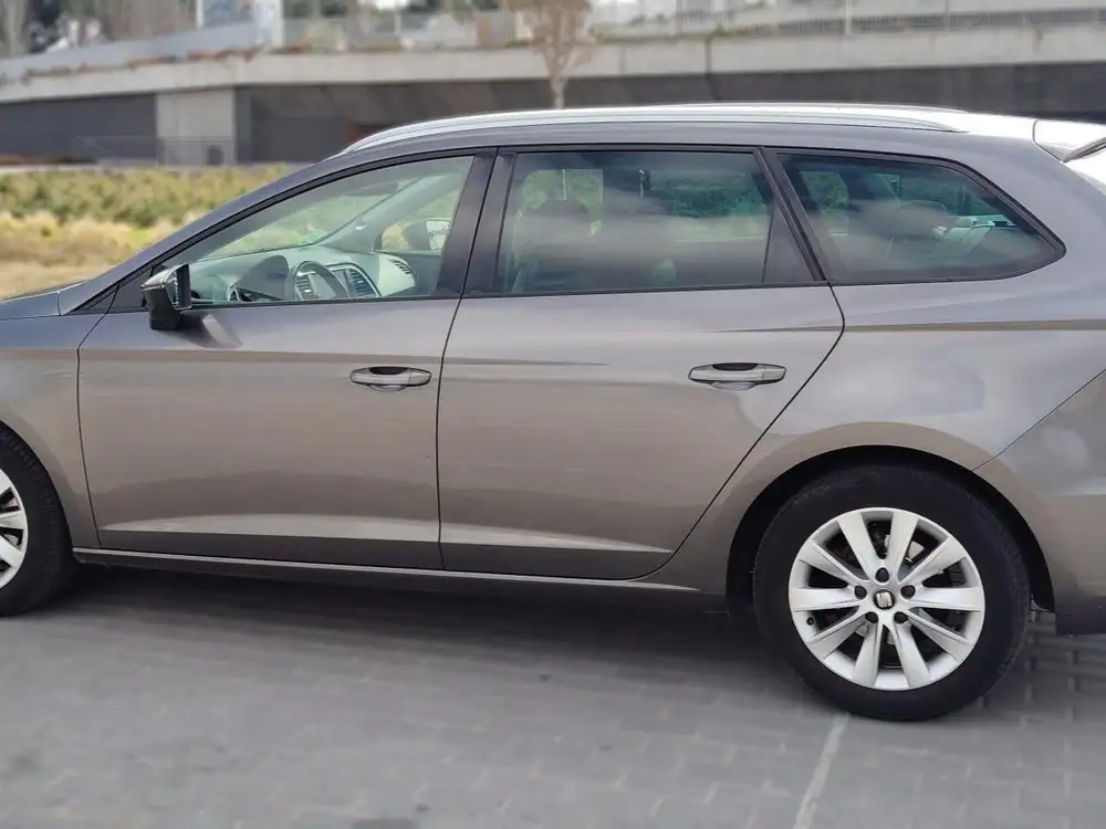 SEAT leon