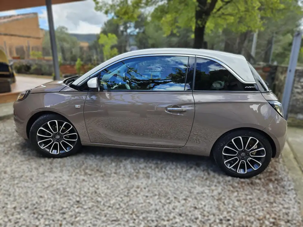 OPEL adam