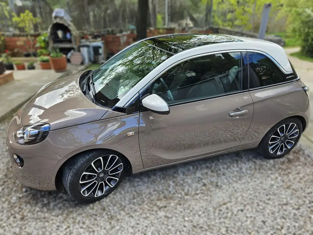 OPEL adam