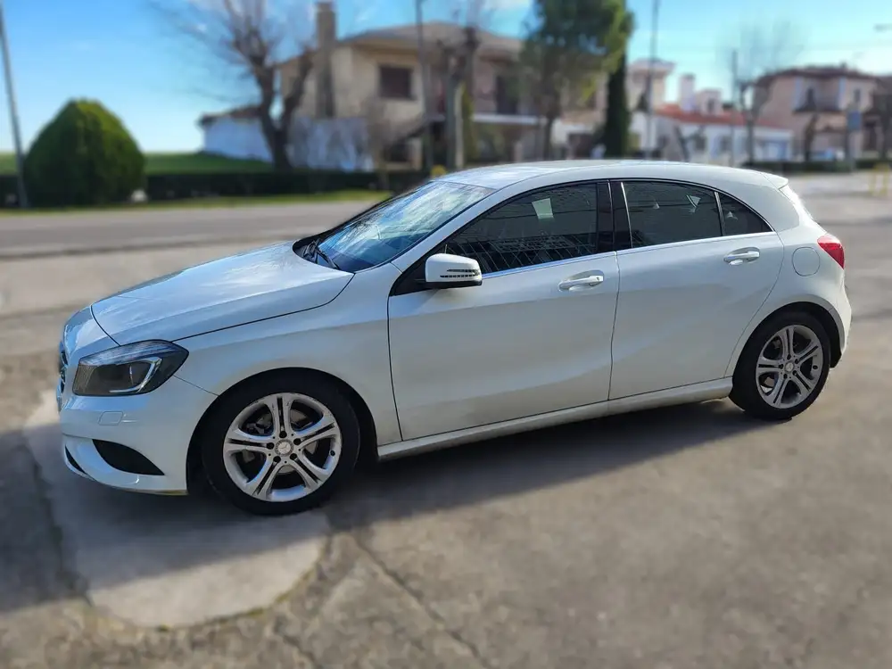 MERCEDES clase a
