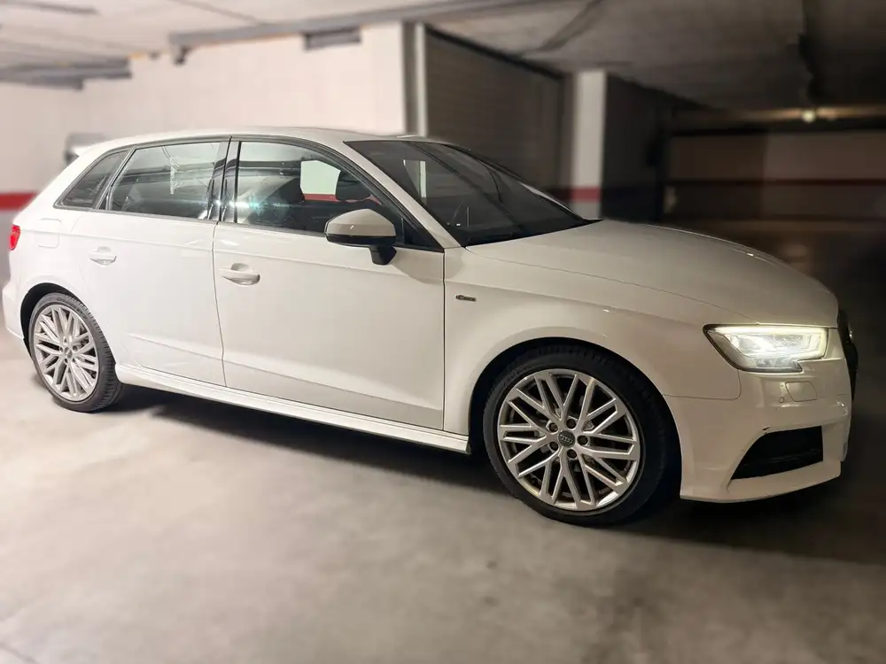 AUDI a3 - Foto 2 | Clidrive
