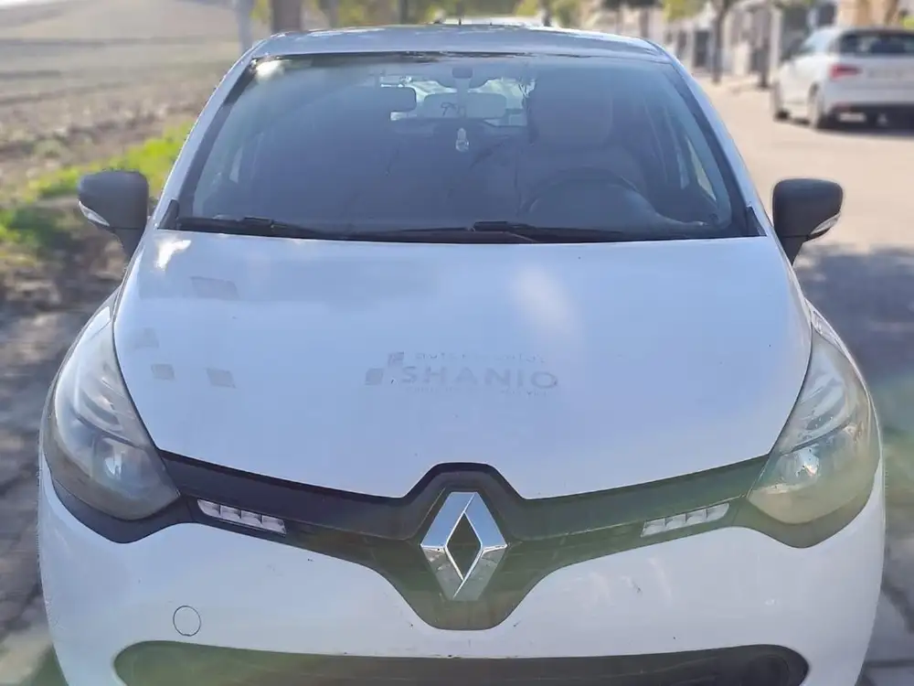 RENAULT clio
