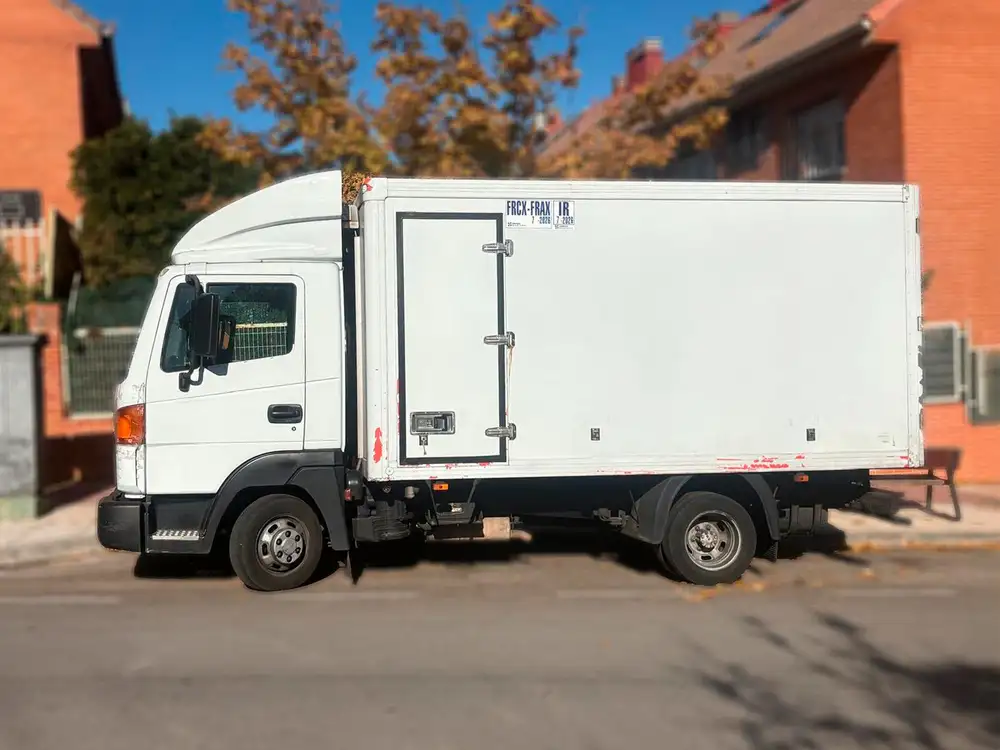 NISSAN cabstar