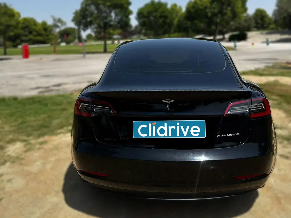 TESLA model 3