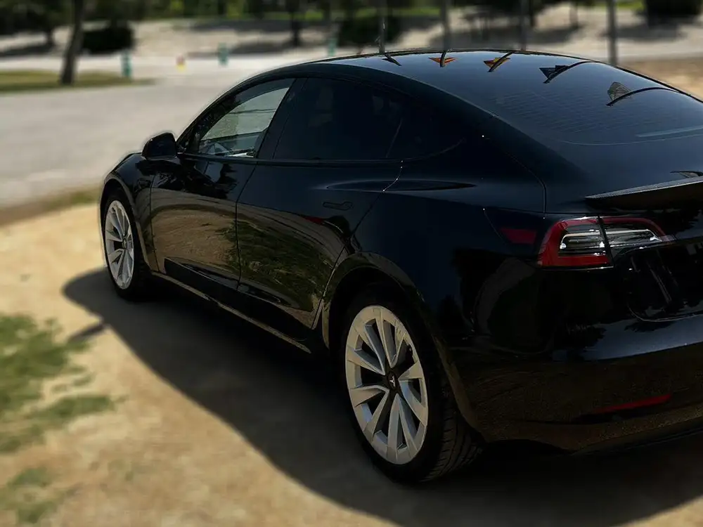 TESLA model 3