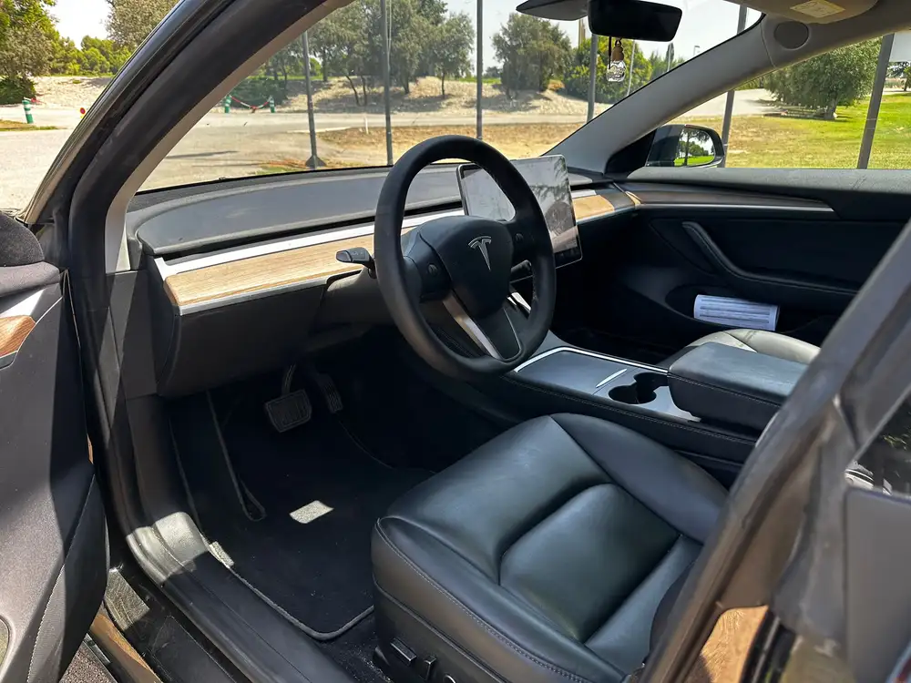 TESLA model 3