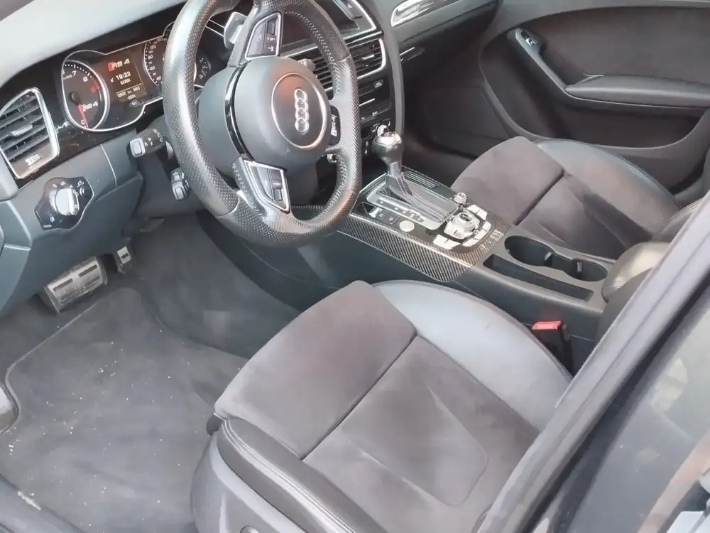 AUDI rs4