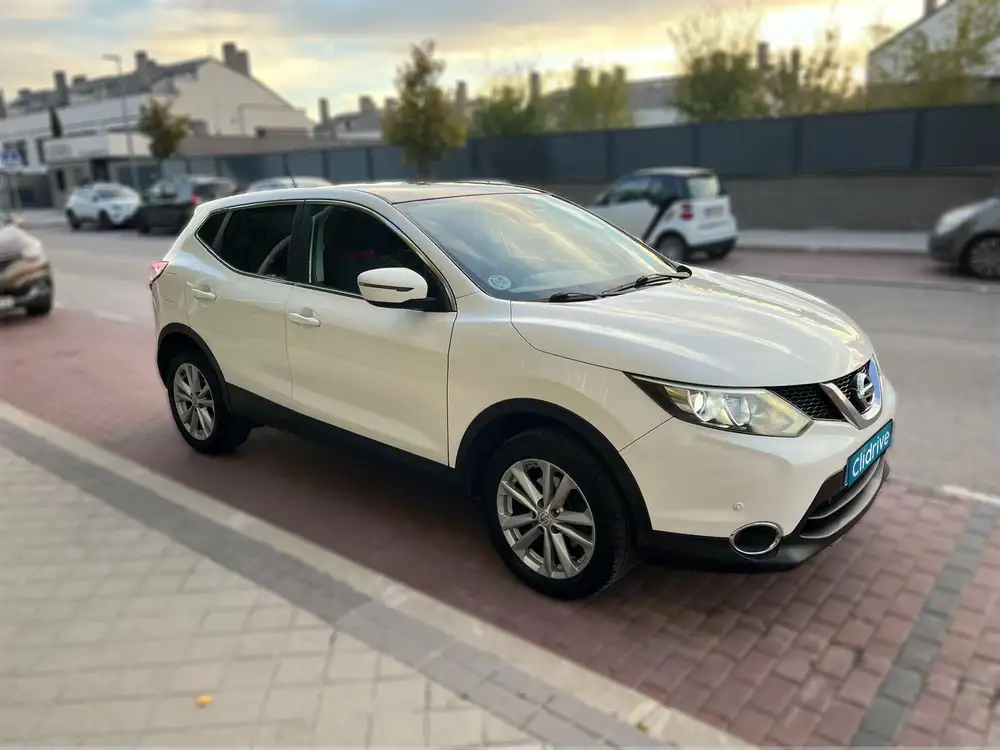 NISSAN qashqai
