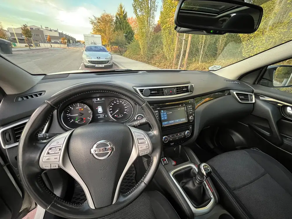 NISSAN qashqai