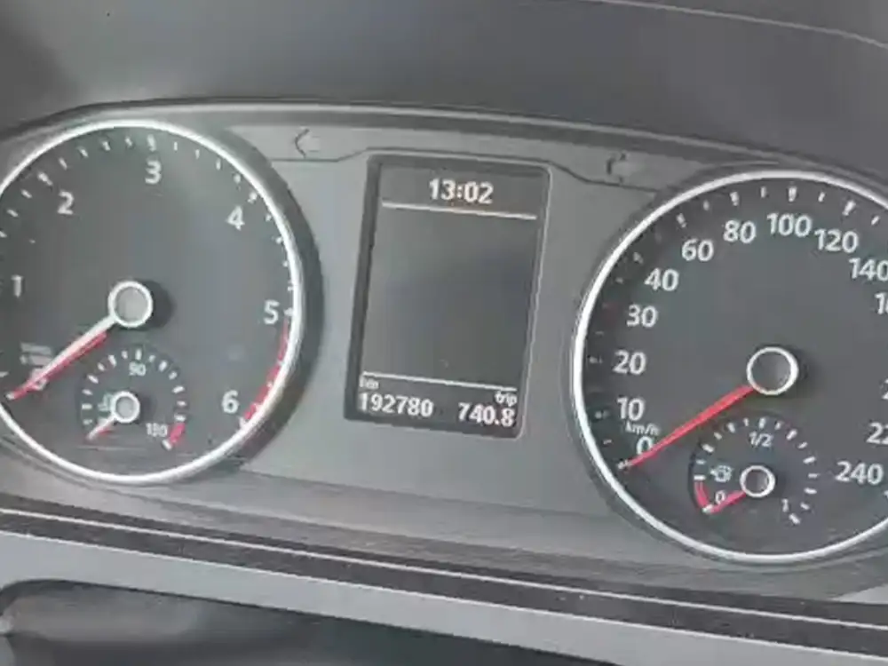 VOLKSWAGEN caravelle