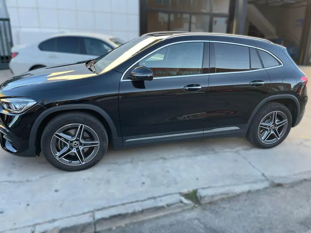 MERCEDES gla