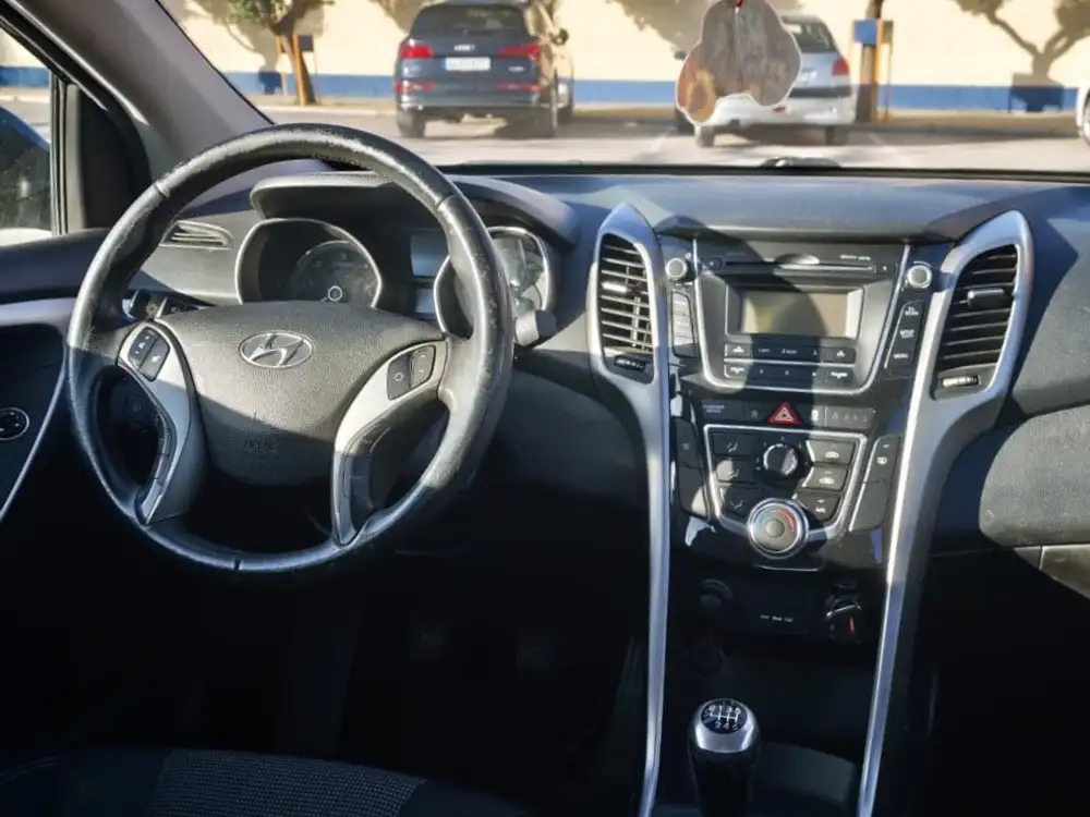 HYUNDAI i30 - Foto 8 | Clidrive