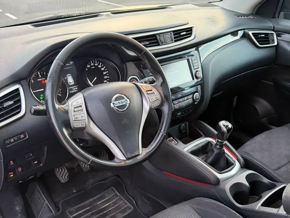 NISSAN qashqai