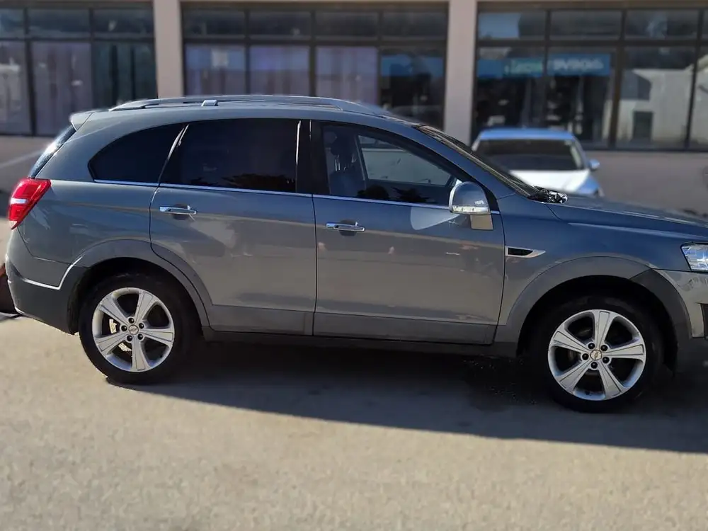 CHEVROLET captiva