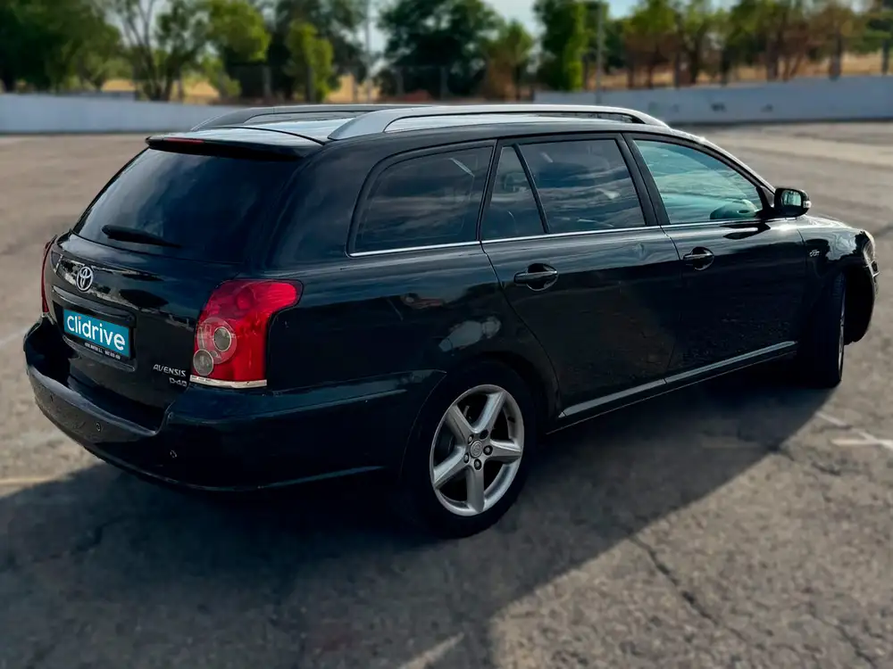 TOYOTA avensis - Foto 4 | Clidrive