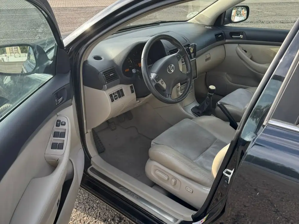 TOYOTA avensis - Foto 9 | Clidrive