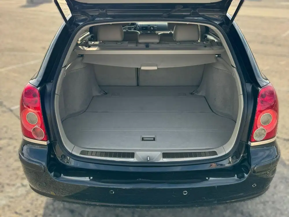 TOYOTA avensis - Foto 14 | Clidrive