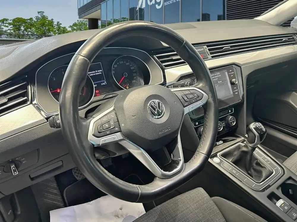 VOLKSWAGEN passat - Foto 8 | Clidrive