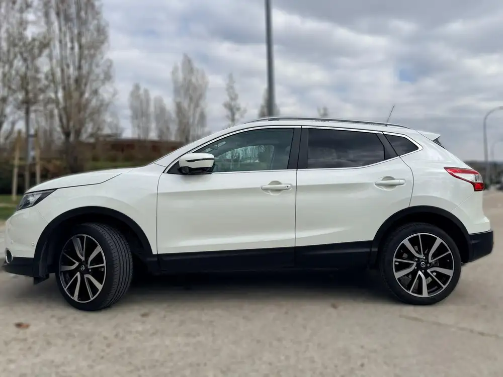 NISSAN qashqai