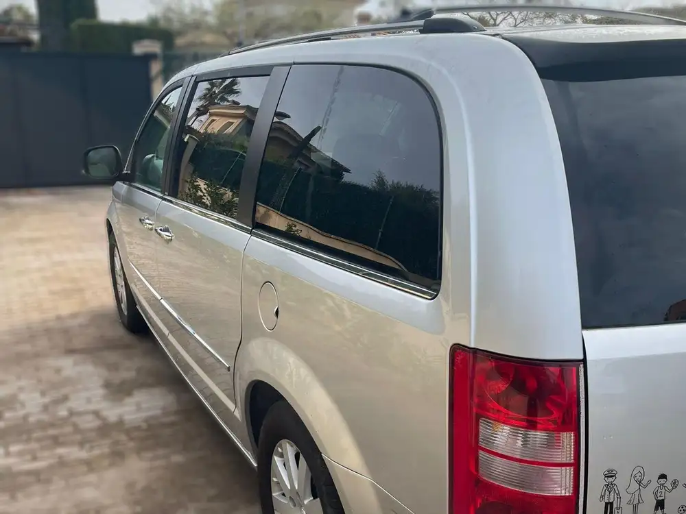 CHRYSLER grand voyager