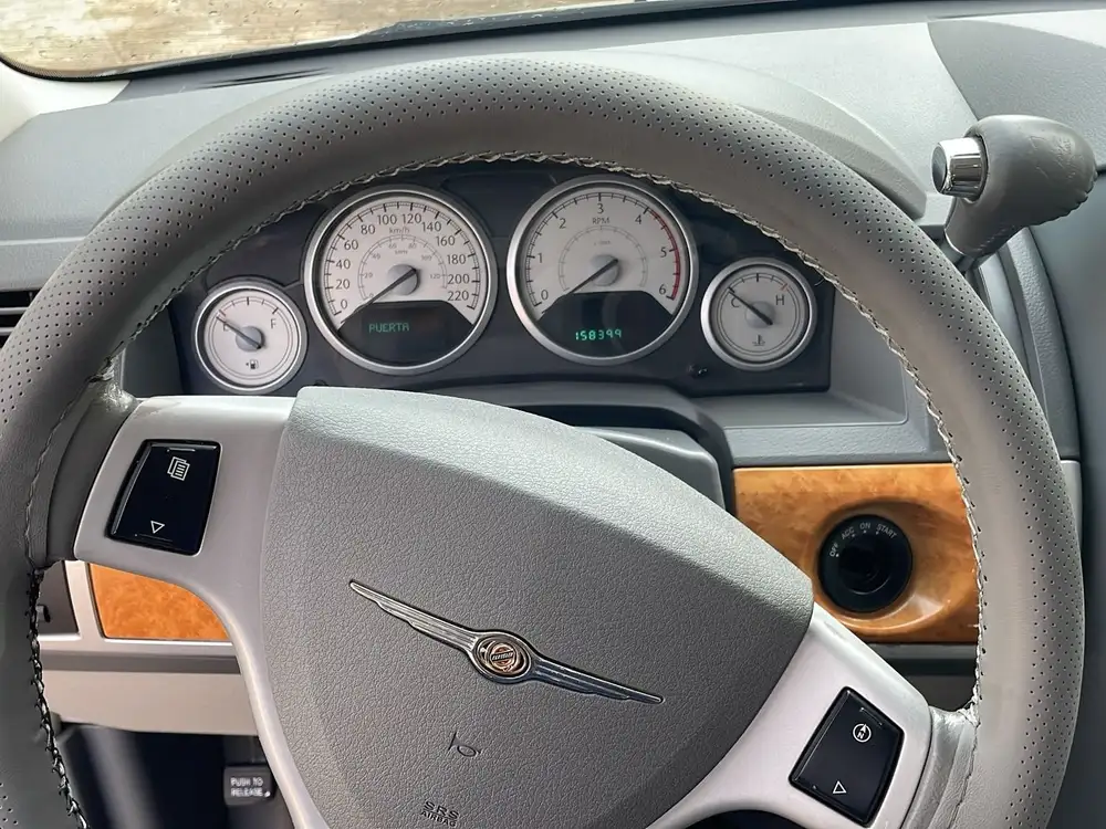 CHRYSLER grand voyager