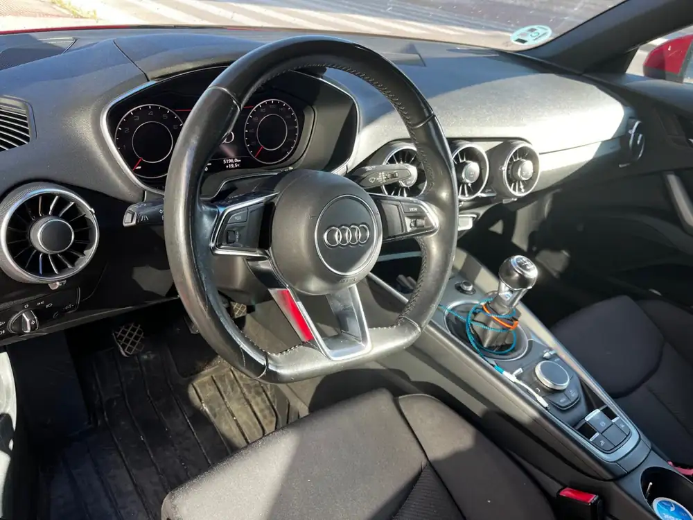 AUDI tt