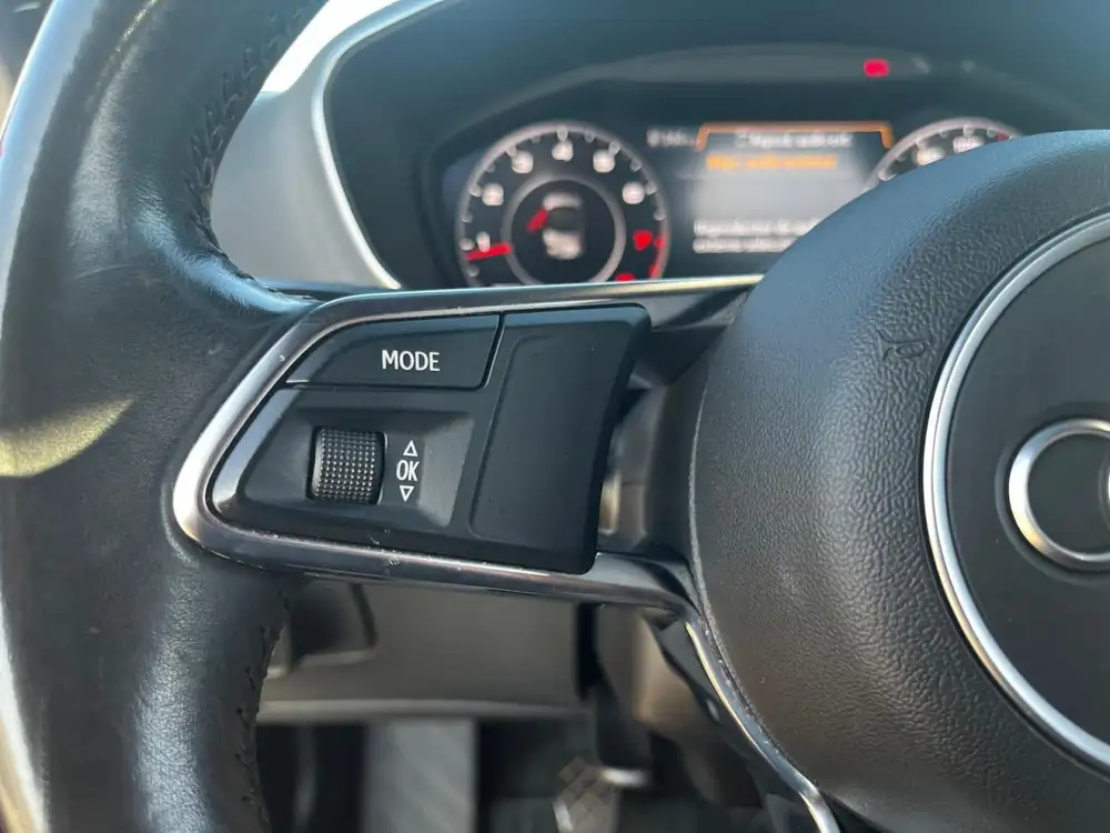 AUDI tt