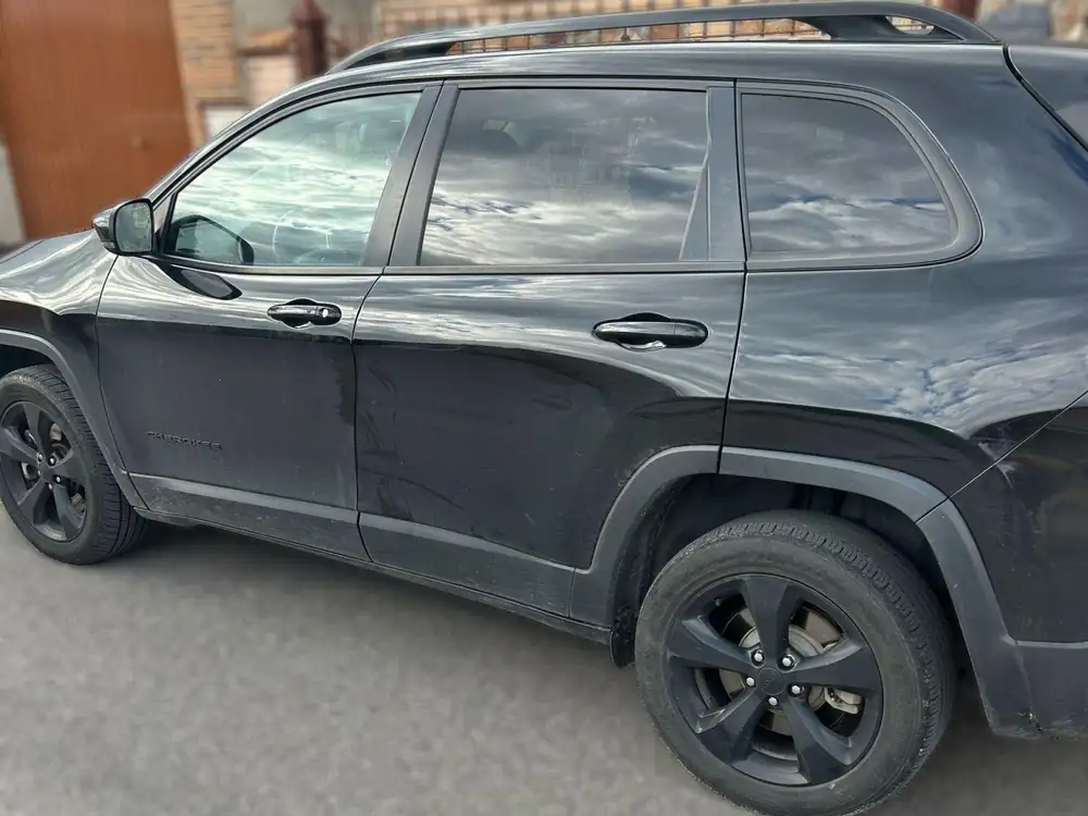 JEEP cherokee