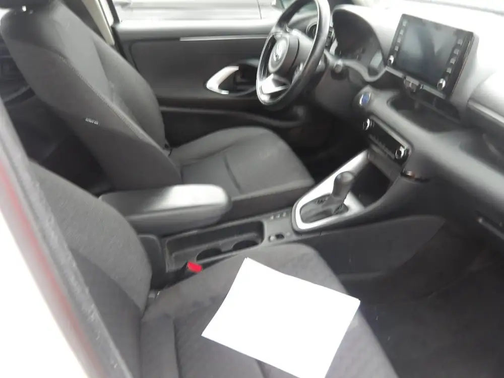 TOYOTA yaris - Foto 10 | Clidrive