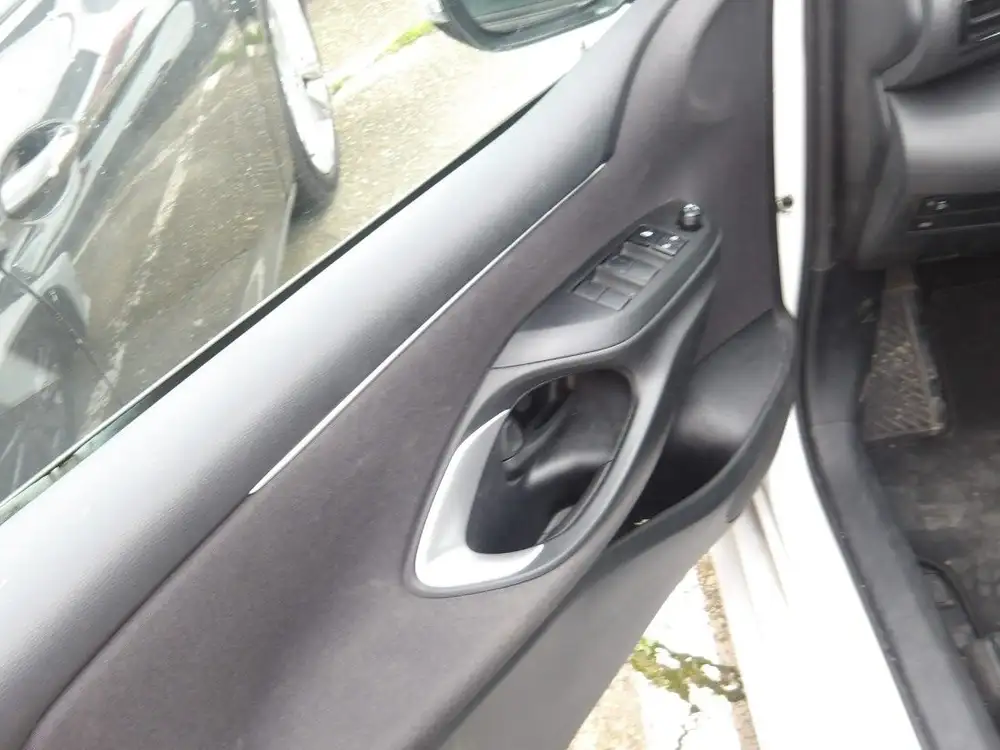 TOYOTA yaris - Foto 13 | Clidrive