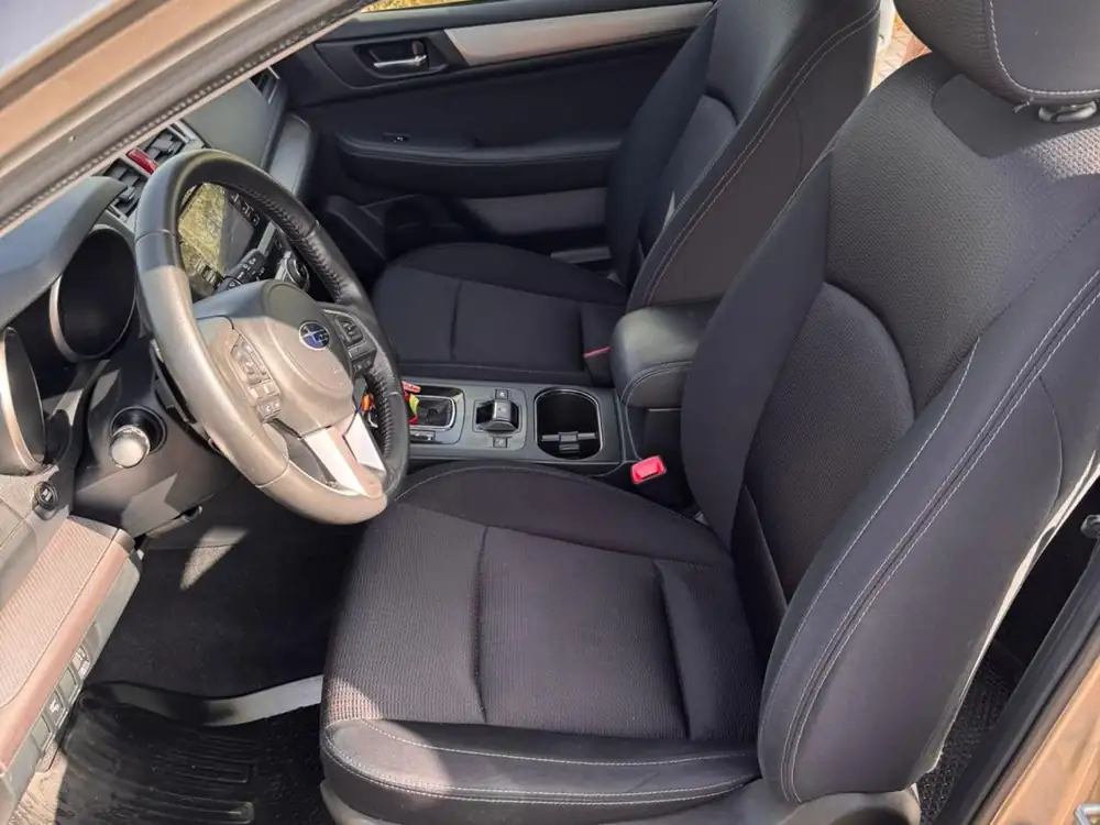 SUBARU outback
