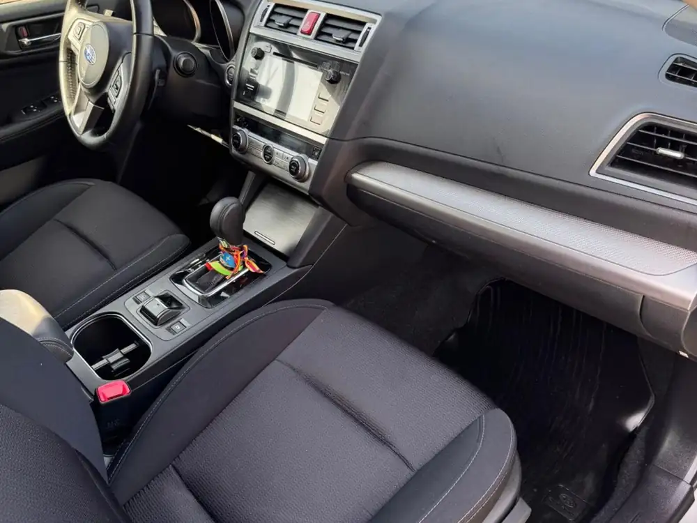 SUBARU outback