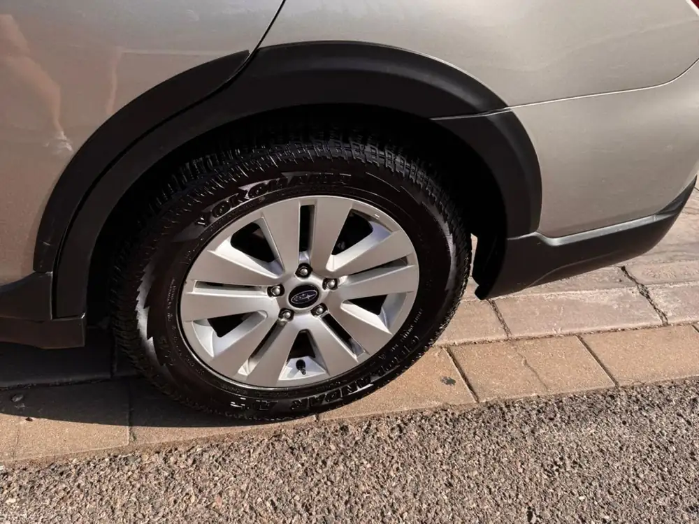 SUBARU outback