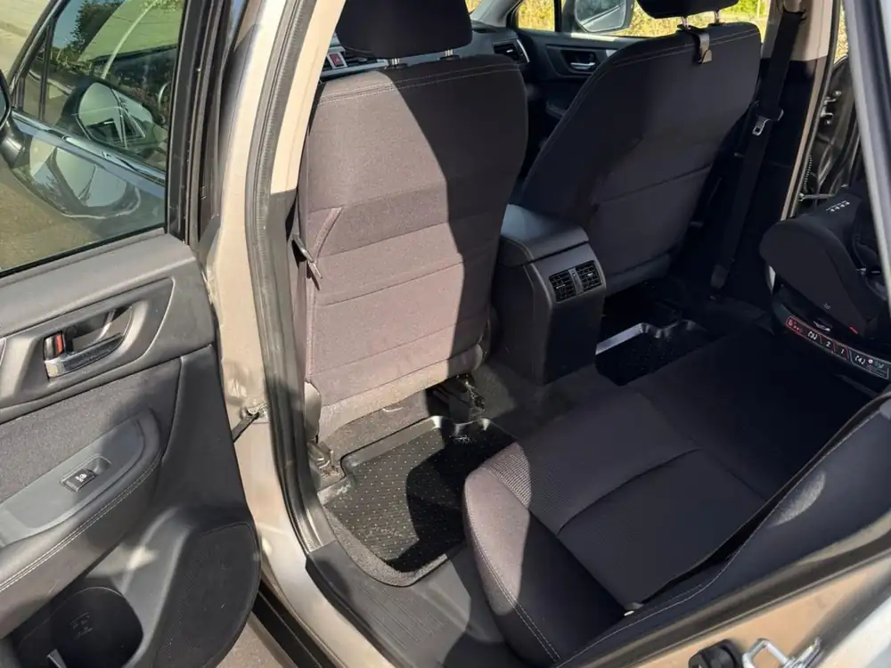 SUBARU outback
