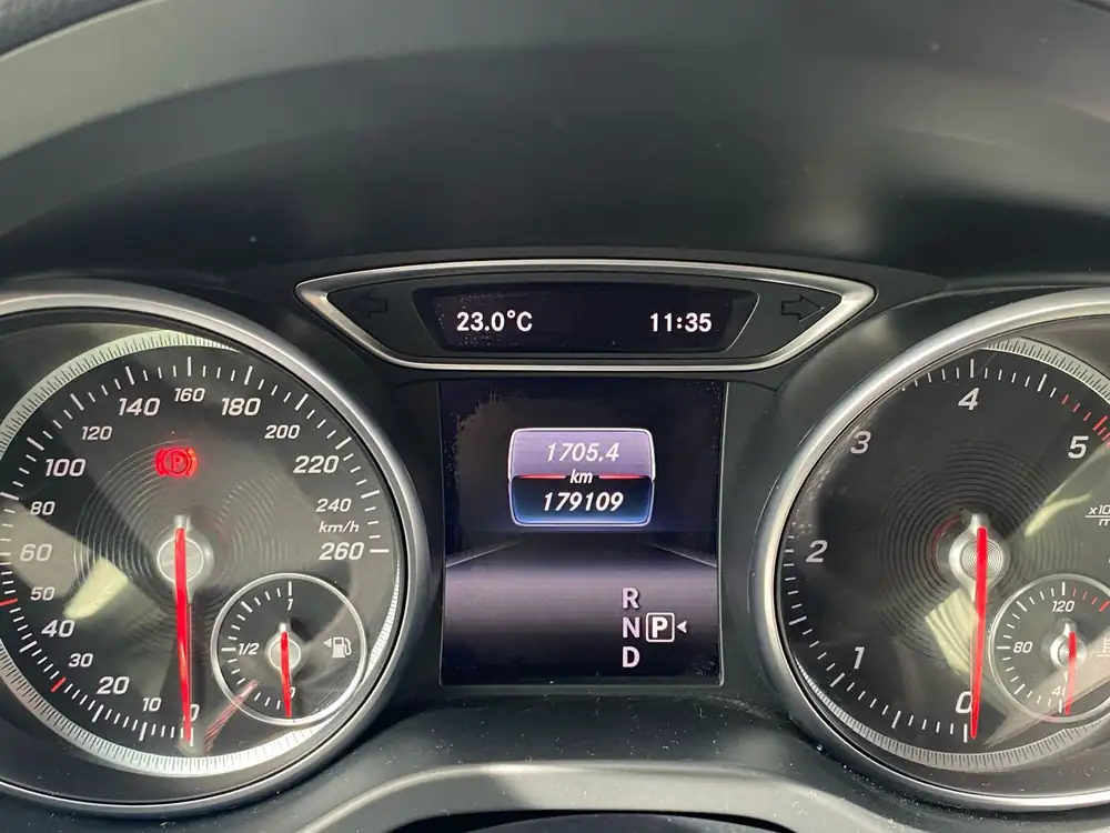 MERCEDES clase gla