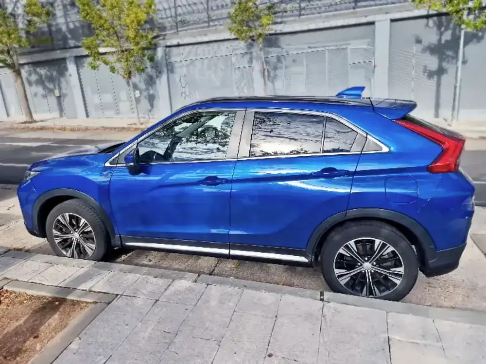MITSUBISHI eclipse cross