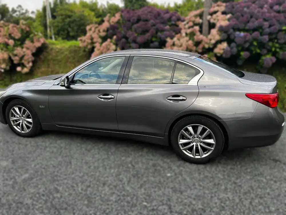 INFINITI q50