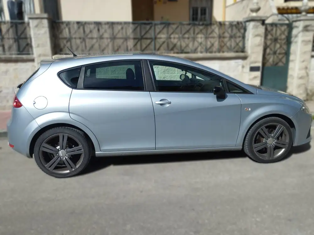 SEAT leon