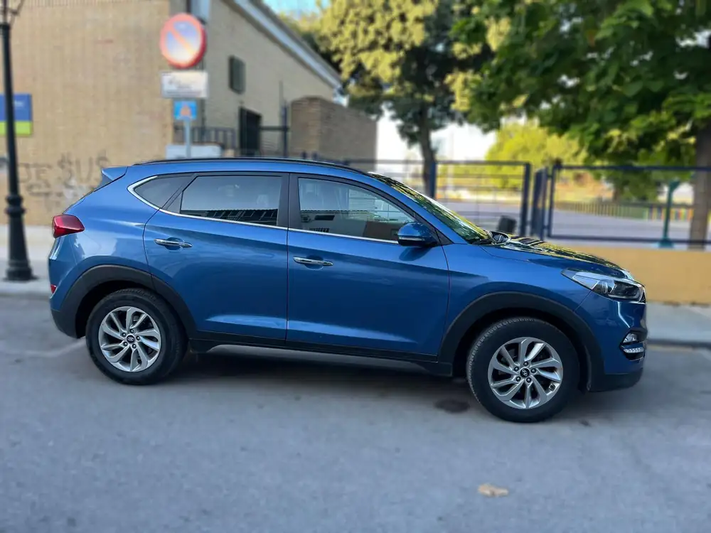 HYUNDAI tucson