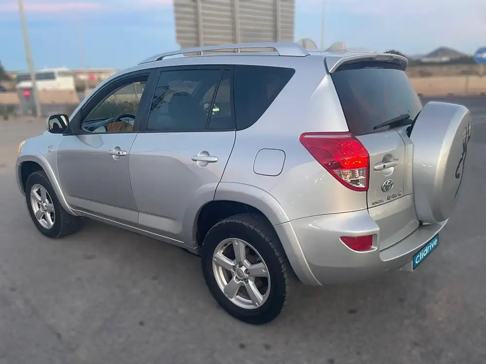 TOYOTA rav4