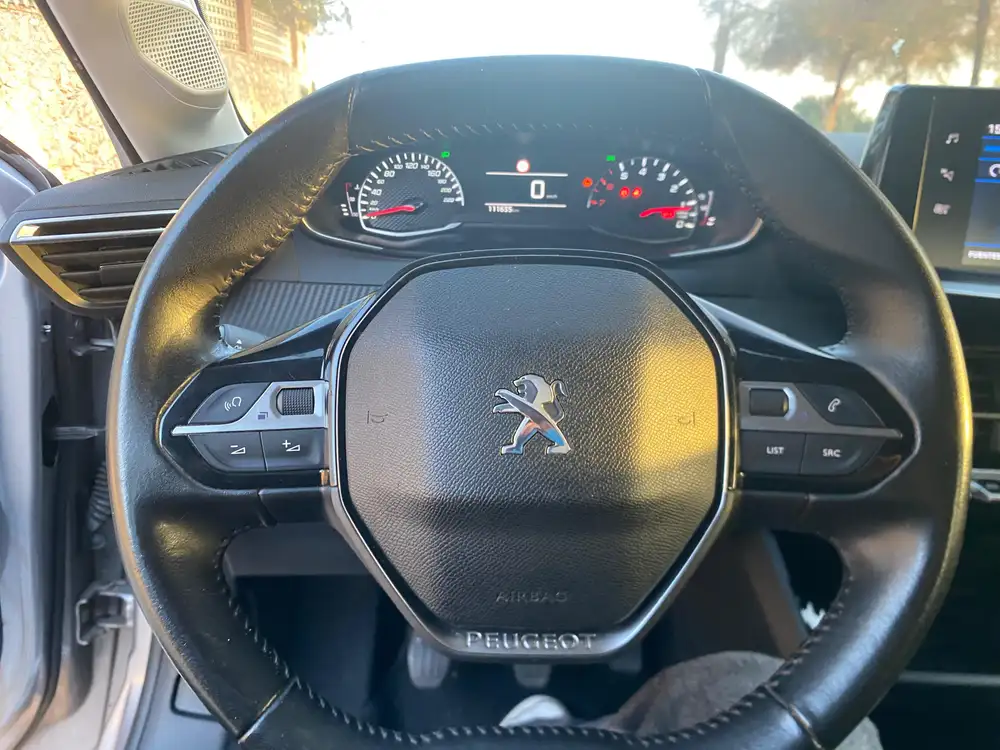 PEUGEOT 208 - Foto 11 | Clidrive