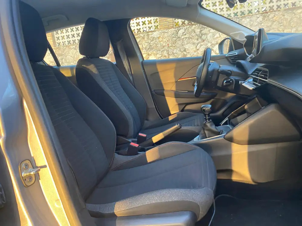 PEUGEOT 208 - Foto 18 | Clidrive