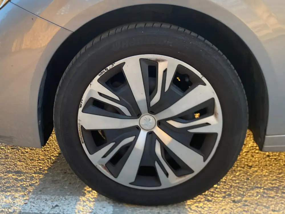 PEUGEOT 208 - Foto 23 | Clidrive