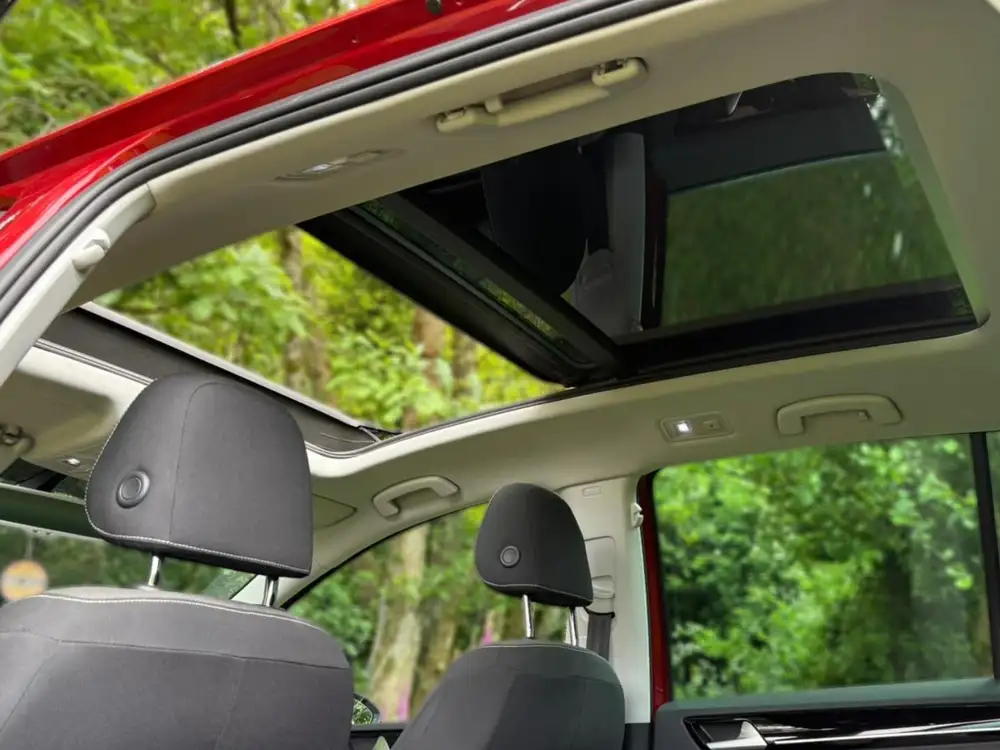 VOLKSWAGEN golf sportsvan