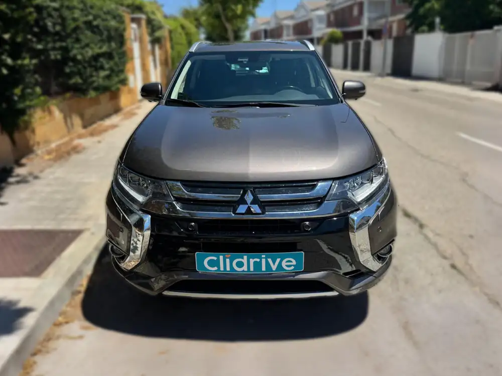MITSUBISHI outlander